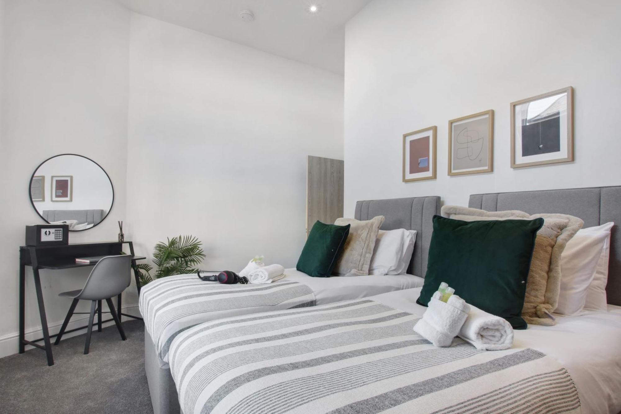 77 Craddock - Flat 1 Cardiff